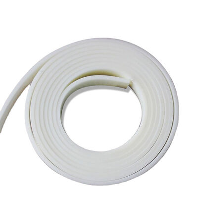 Racla per Serigrafia Rettangolare con Superficie Liscia in Gomma Progettata per una Distribuzione Uniforme dell'Inchiostro e una Stampa Superiore in Ambito Industriale