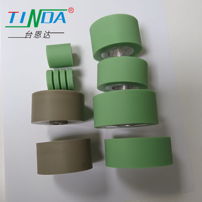 Rulli di gomma resistenti all'usura per la sigillatura delle cuciture ad aria calda PFAFF 8323